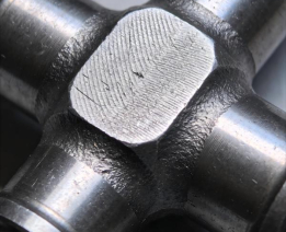 ¿Por qué se prefieren los ejes transversales forjados en los equipos petroquímicos? Análisis de rendimiento y aplicación.