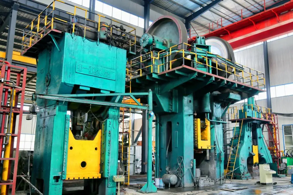 Prensa de tornillo eléctrica de 8000 toneladas