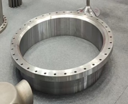 掘削機用鍛造部品の最適な選択：シートリングの鍛造は、建設機械の過酷な作業条件にどのように適応するのか？